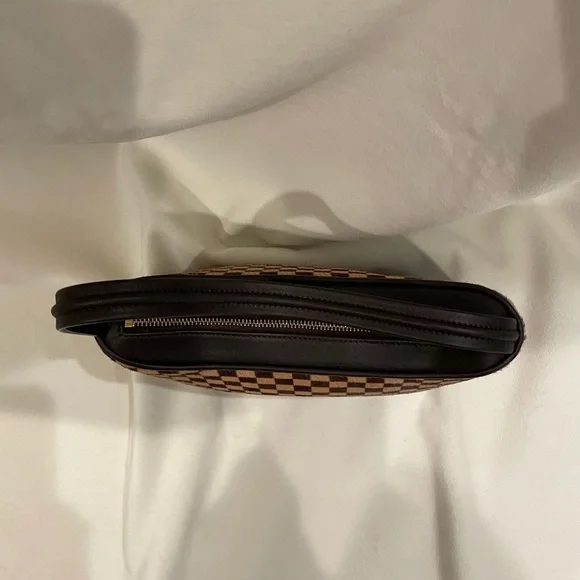 Louis Vuitton Damier Sauvage Leather Tigre Handbag - Picture 5 of 14